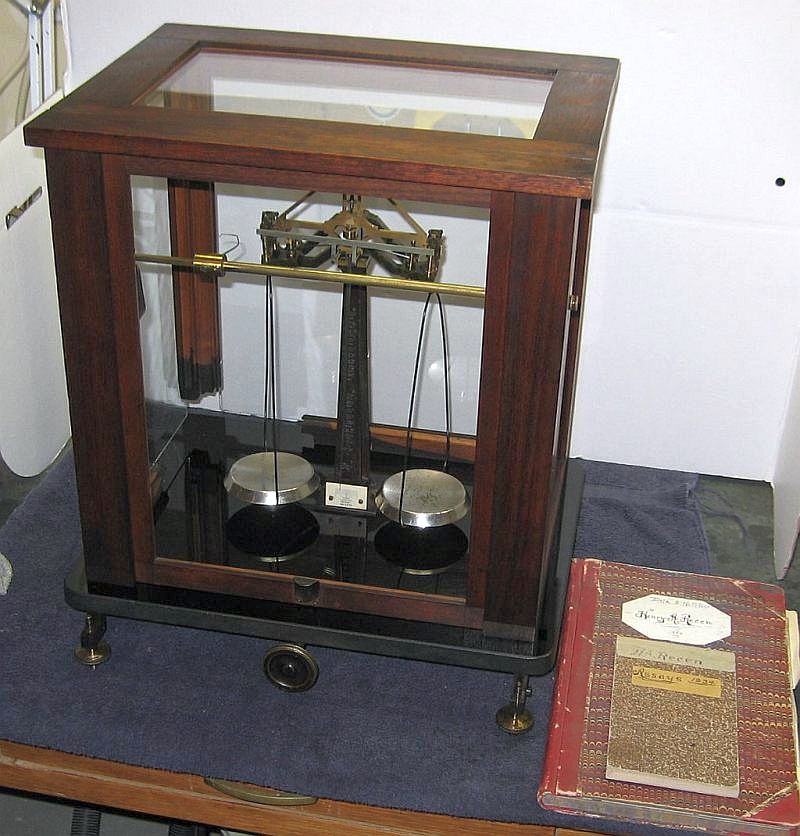 sartorius scale found recen albin beam henry estate